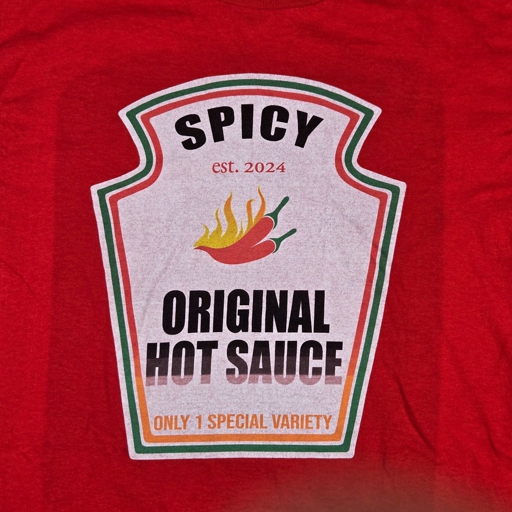 Gildan Spicy Hot Sauce T-Shirt Mens L Red Graphic Tee Foodie Humor Retro Style